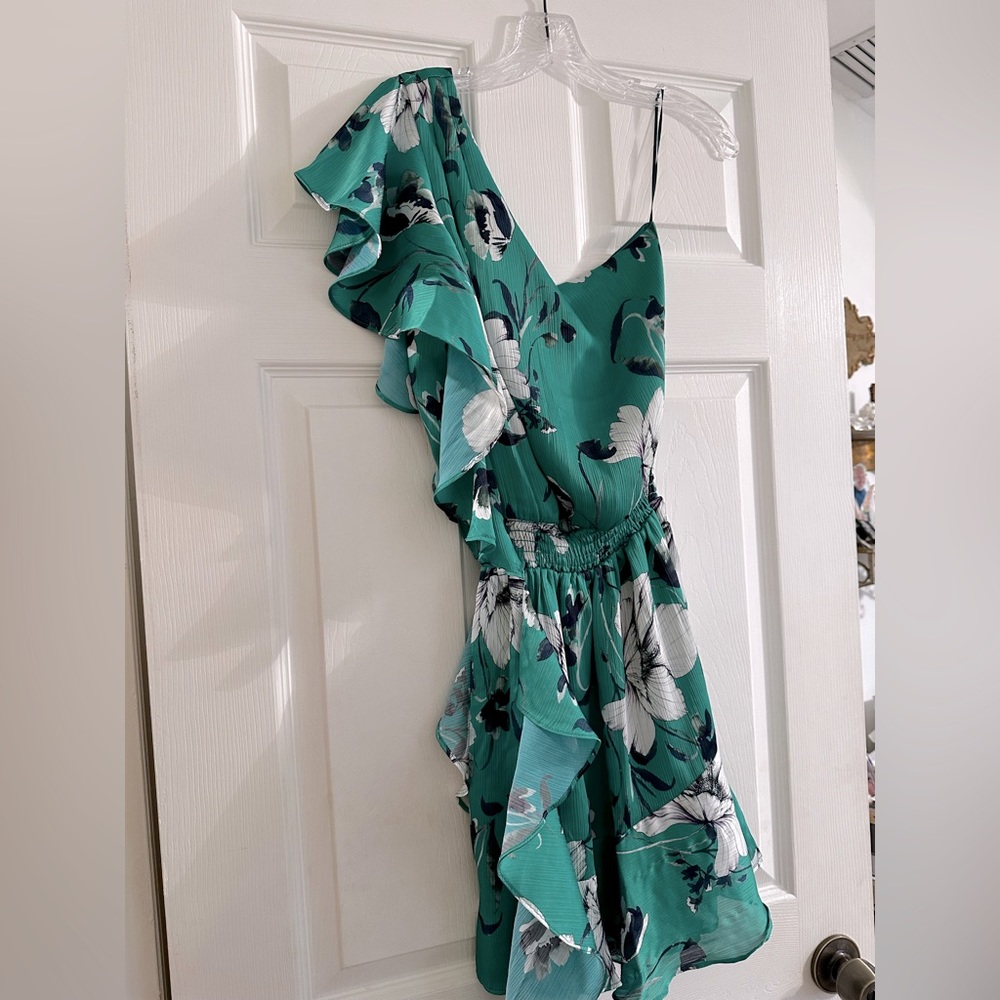 Beautiful one should green dress by Krisa
